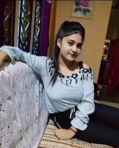Call Girls Service in Nawagarh